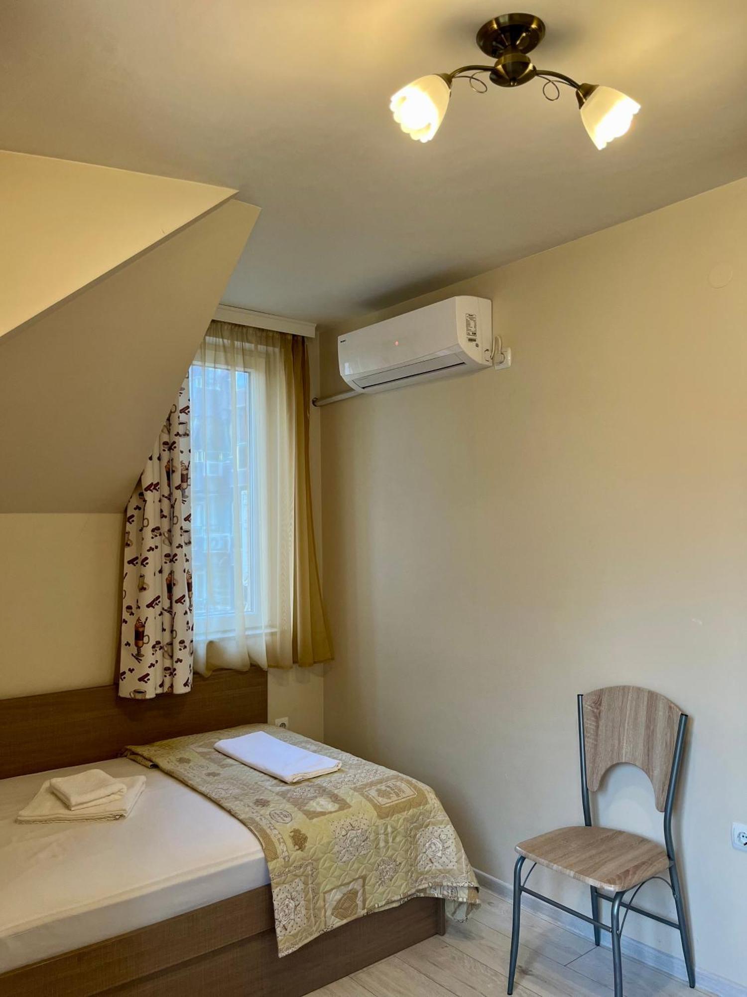 Хостел Атлас - Hostel Atlas Blagoevgrad Bagian luar foto