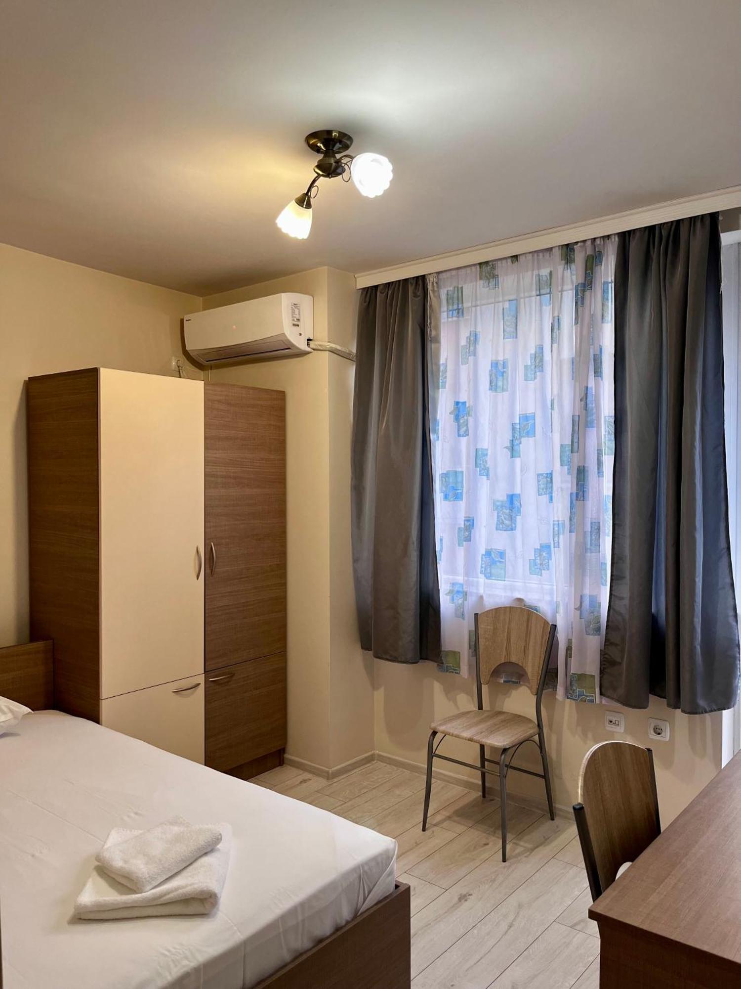 Хостел Атлас - Hostel Atlas Blagoevgrad Bagian luar foto