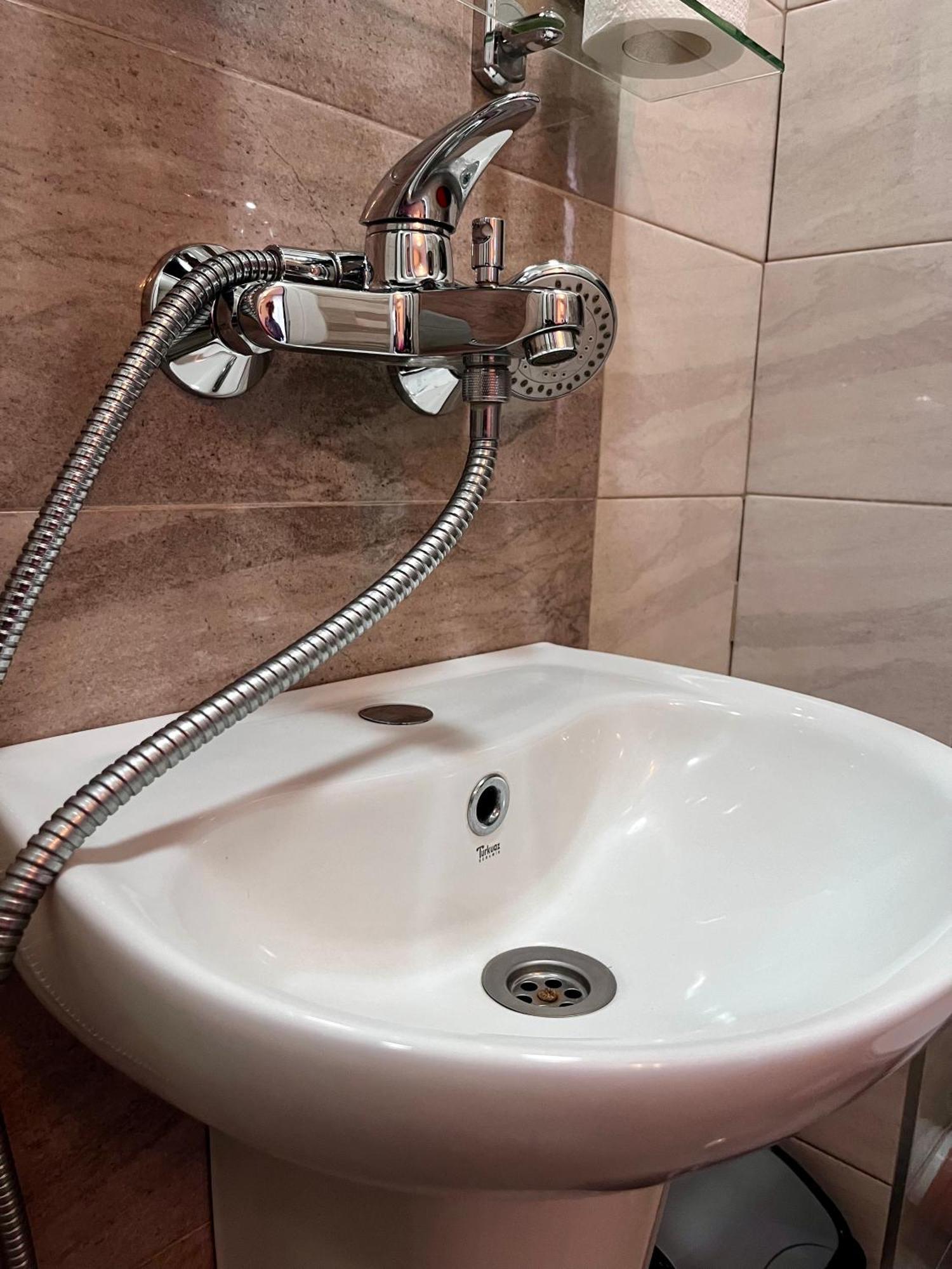 Хостел Атлас - Hostel Atlas Blagoevgrad Bagian luar foto