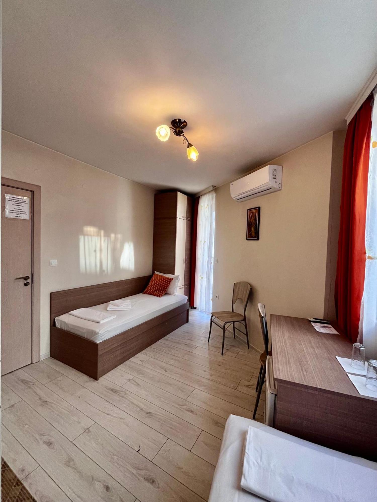 Хостел Атлас - Hostel Atlas Blagoevgrad Bagian luar foto